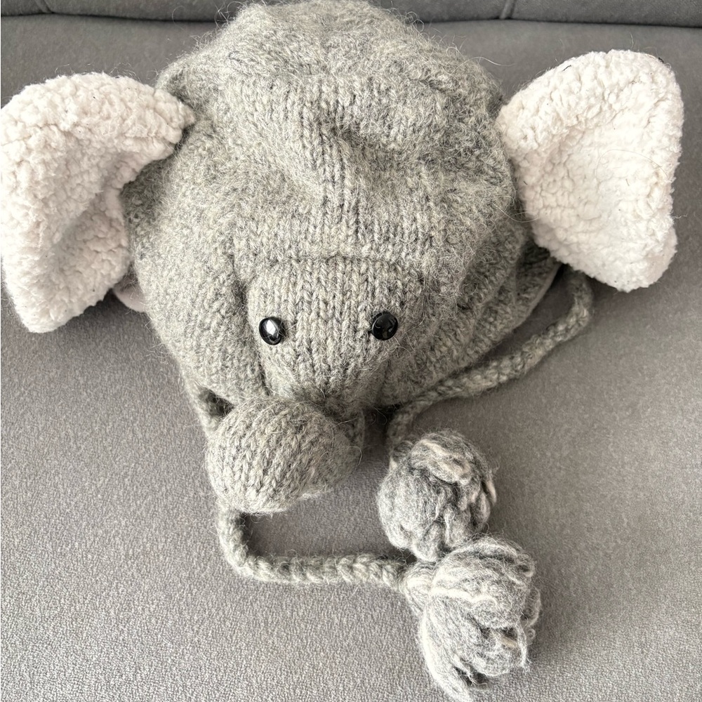 48-52cm Fitted for Teen or Small Adult - Winter Knit elephant ski Hat